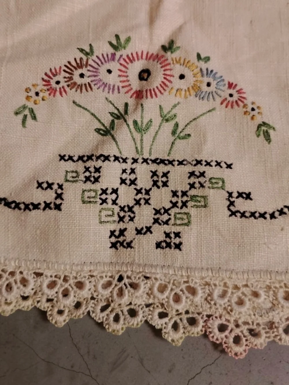 Hand-Embroidered Cream Floral Table Linen with Lace Edge